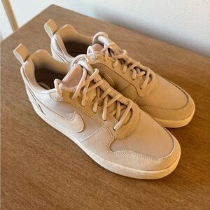 Women’s Nike Cream Sneakers-NEW